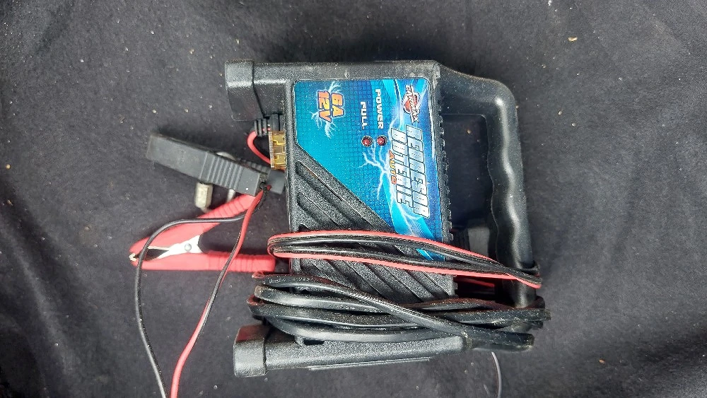 vând redresor auto 