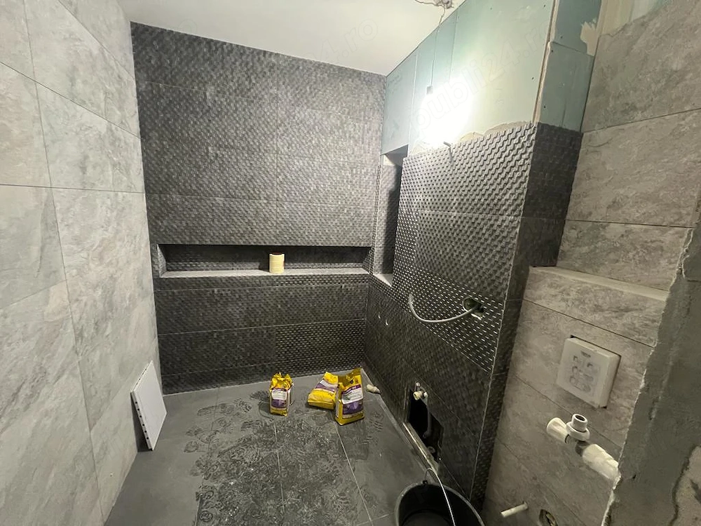 Angajam calificați renovări interioare, instalatii sanitare și electrice