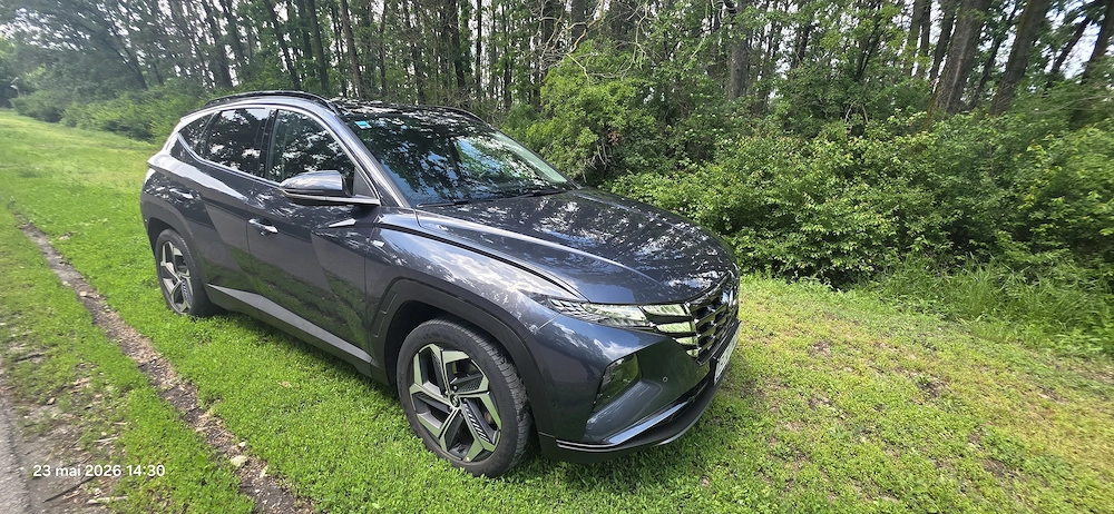 Vand Hyundai Tucson 2022, echipare Luxury, motorizare 1.6 T-GDi Mild-Hybrid 180 CP, tractiune 4x4