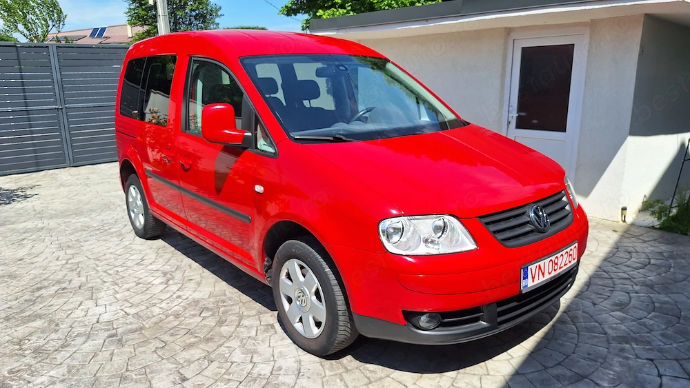 VW Caddy 1.6 benzina 102 cp 2010 