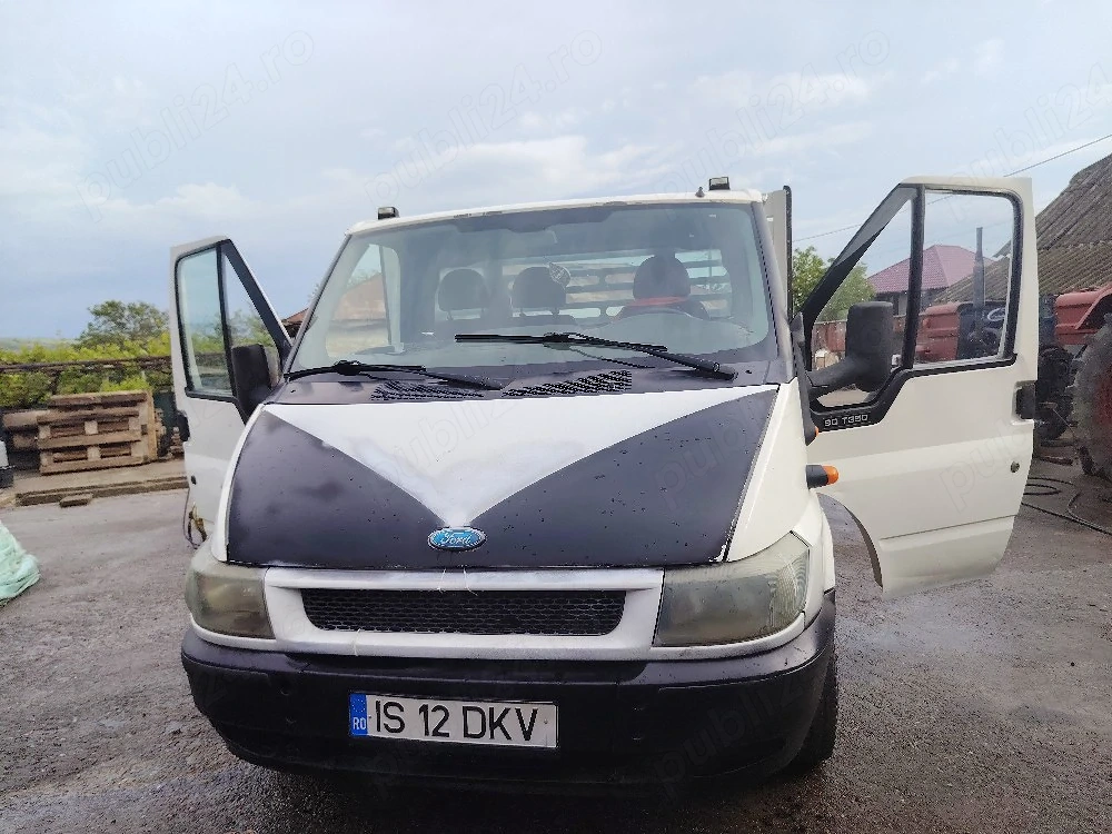 Vând Ford transit