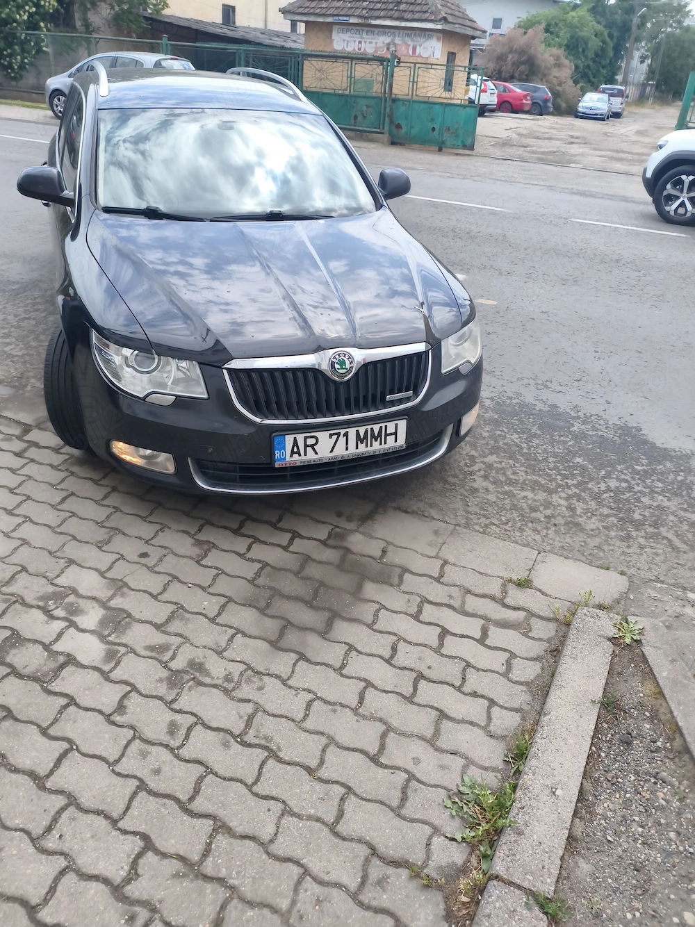  SKODA SUPERB 2 din 2012  ,1,6 TDI GREENLINE ,model deosebit cu dotări ,piele crem