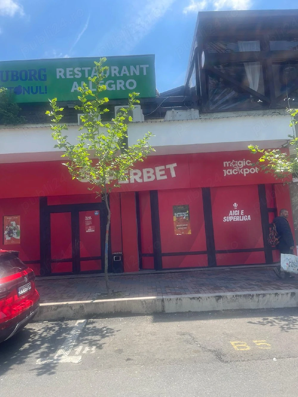 Spațiu comercial Stradal de vânzare zona Titan vis a vis de Policlinica Titan în complex comercial