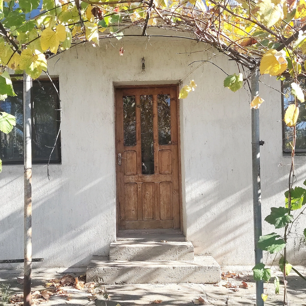 Casă Brăilița  67 mp utili, teren 350 mp, gaze, centrală, 65.000   NEG