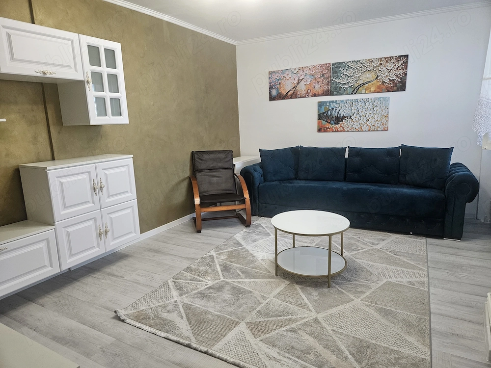 Închirez apartament 2 camere  decomandat 