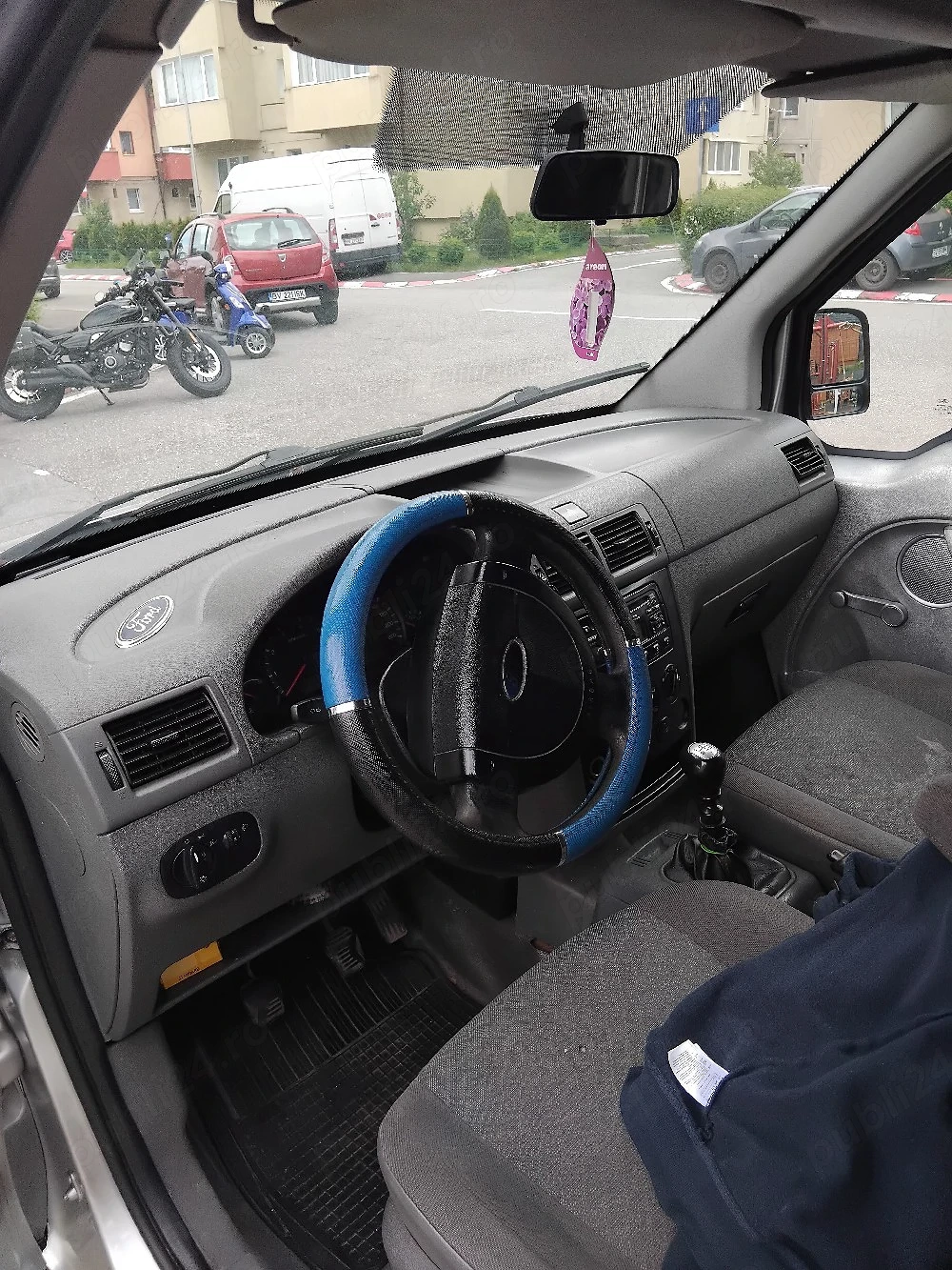 ford tranzit conect