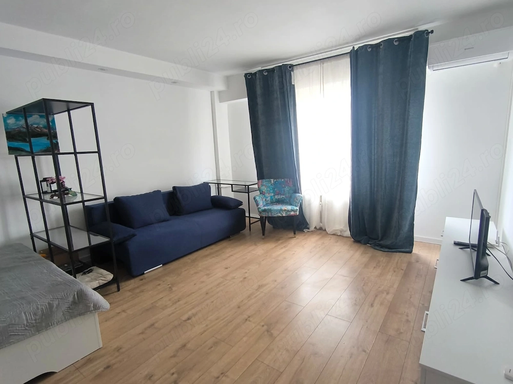Inchiriez garsoniera spatioasa in Piata Muncii, la gura de metrou