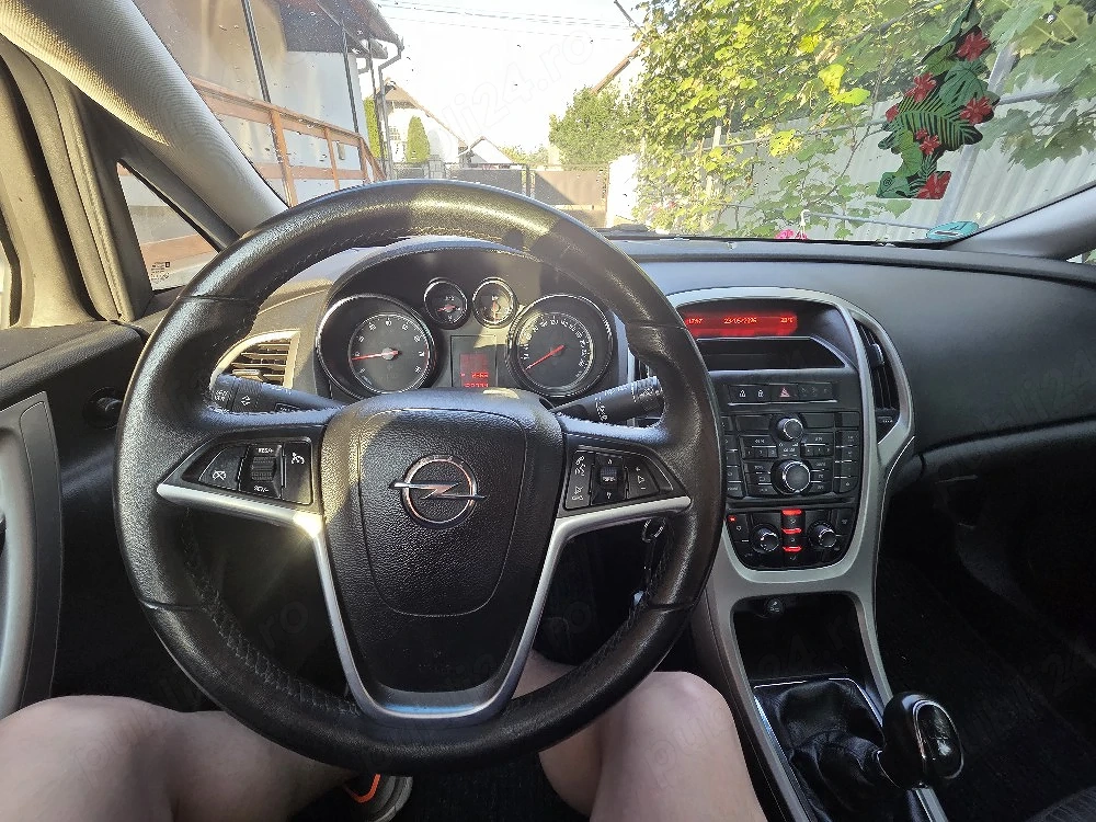 Opel Astra Sports Tourer 