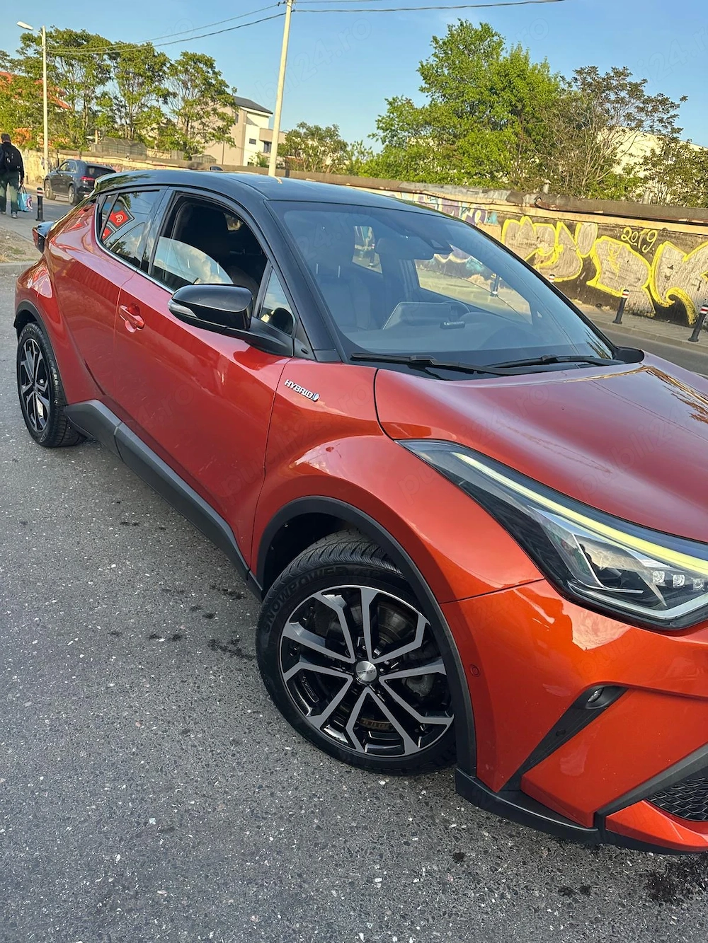 Toyota C-HR Hybrid 2.0 184 CP Premium Bi-Tone Orange Black