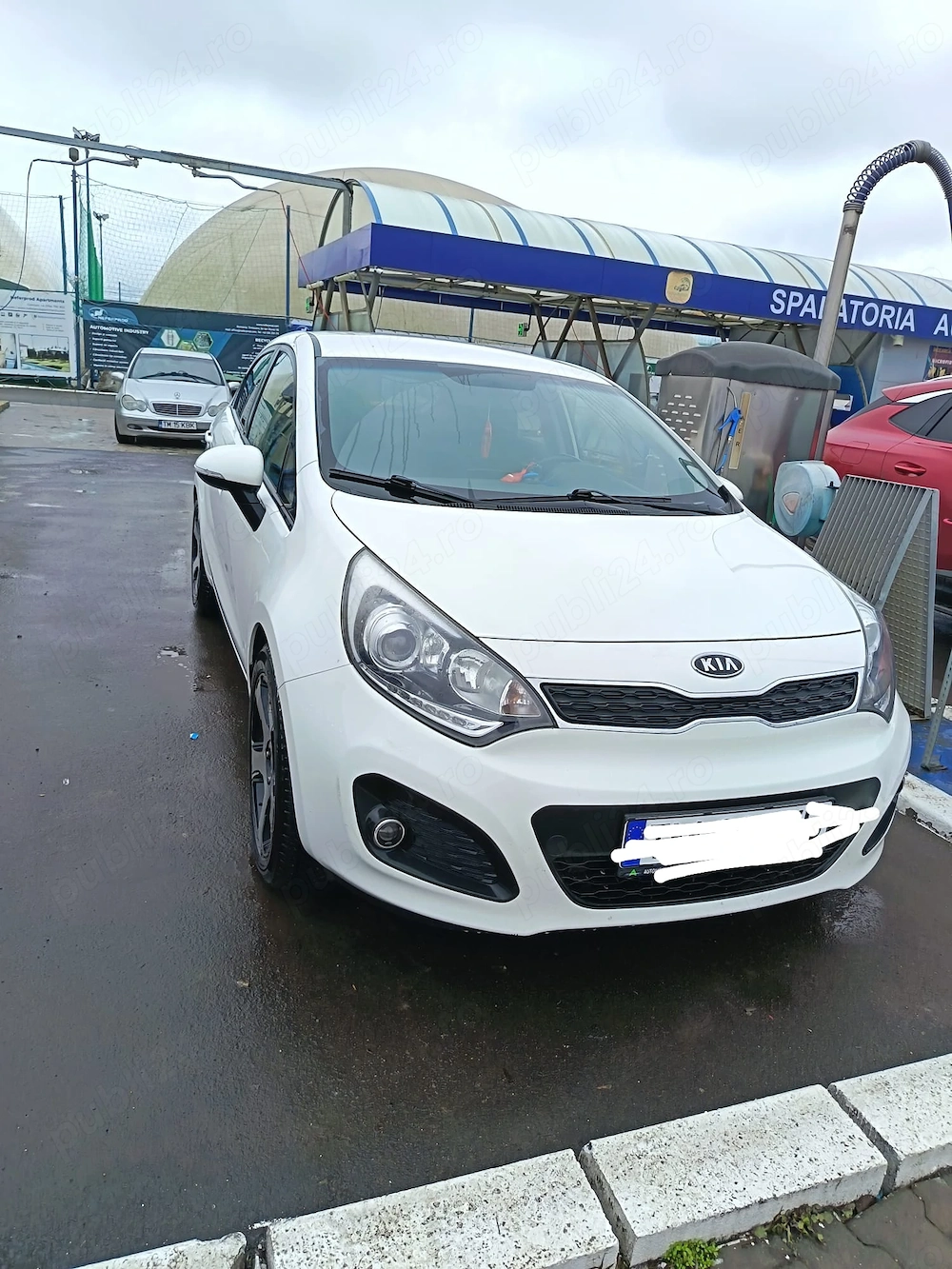 De vinzare KIA RIO AN 2012