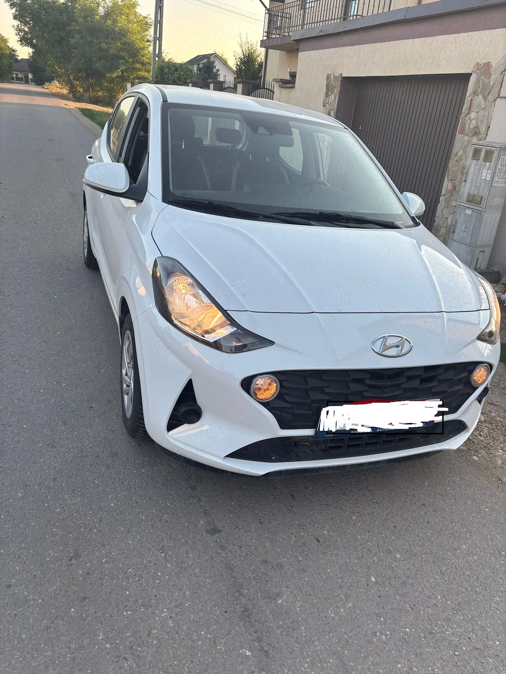 De vanzare Hyundai i10, an 2021, motorizare 1.2 MPI 84 CP, cutie automata AMT cu 5 trepte