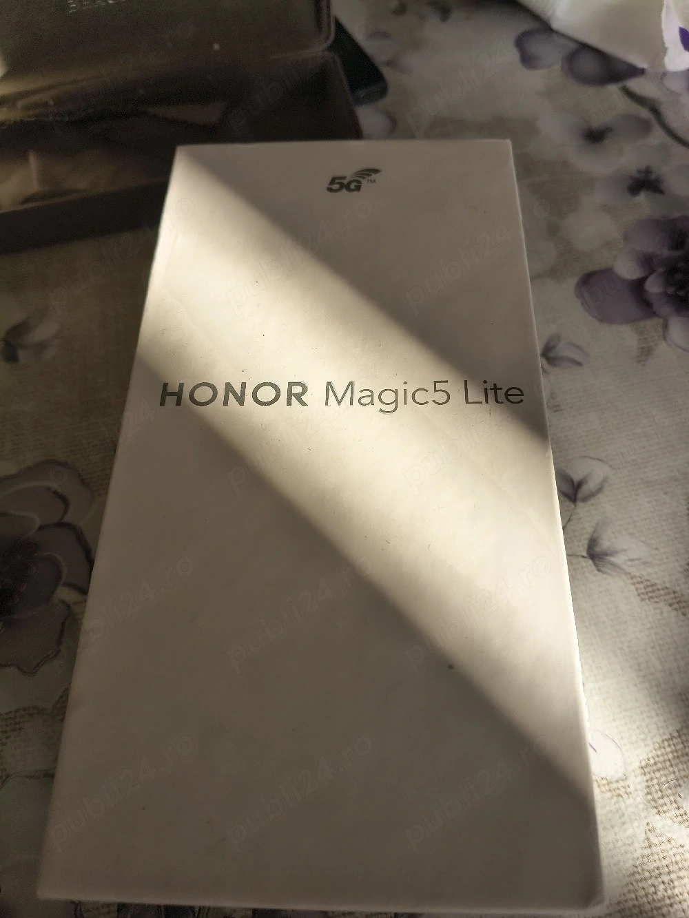 Vând Honor Magic 5 Lite 