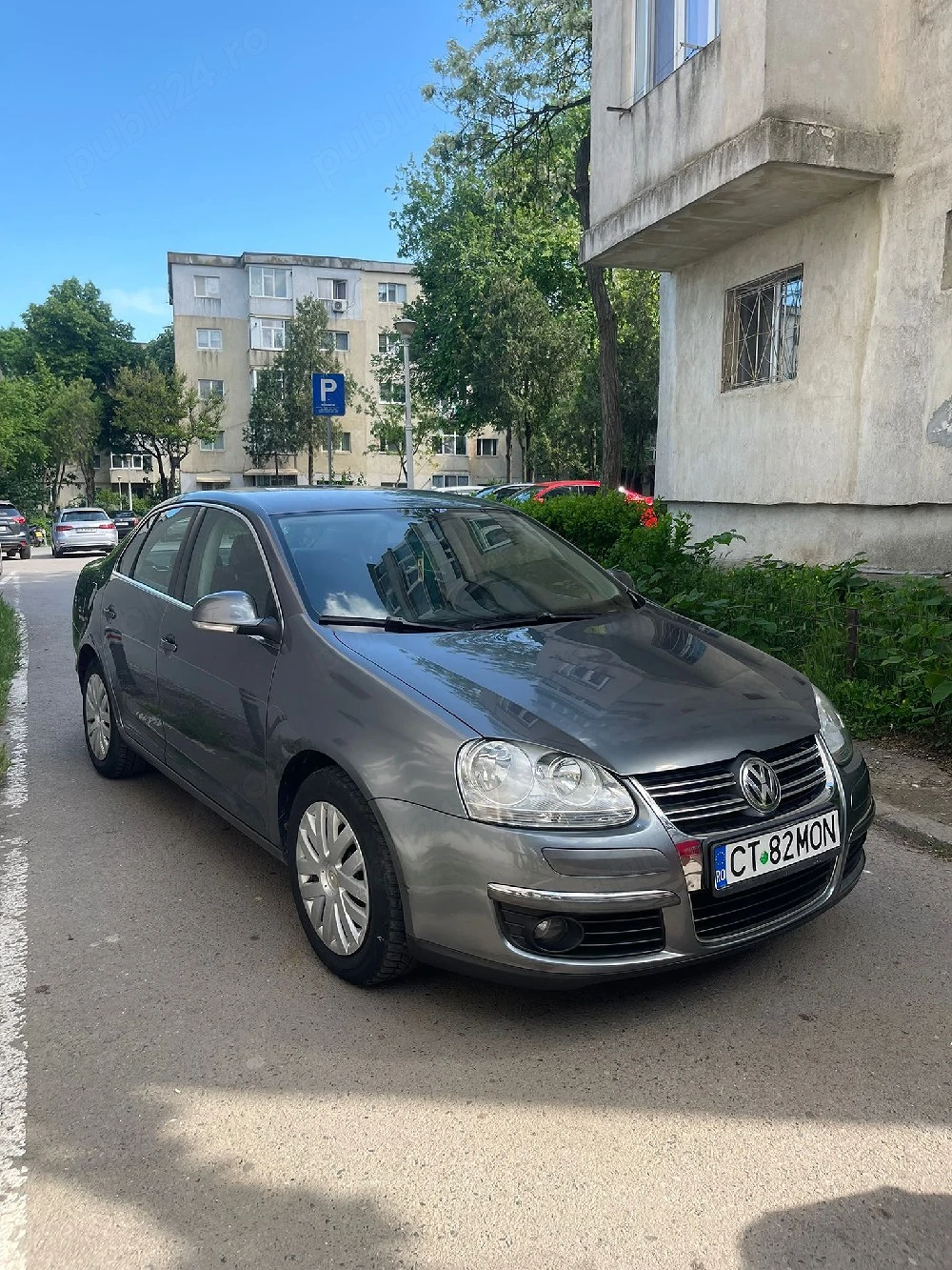 Vand Volkswagen jetta an fab 2008 1.6 mpi propietar