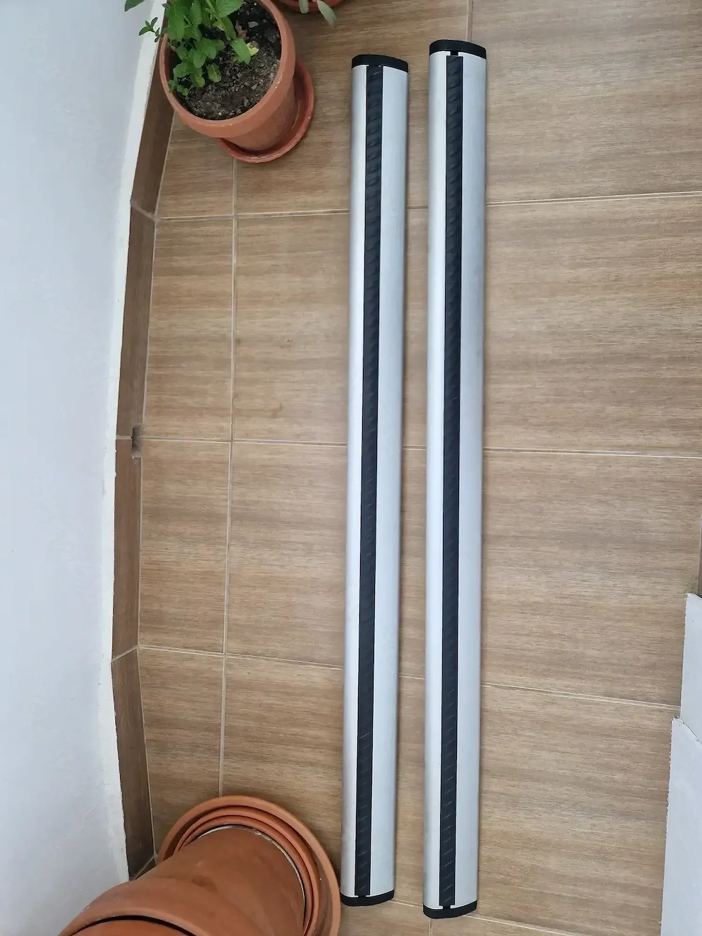 Bare portbagaj aluminiu Cruz Airo T118