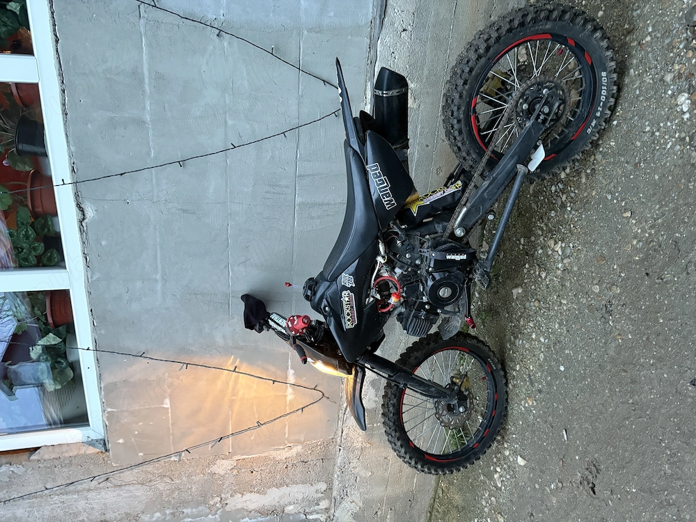 Vând cross kxd 125cc