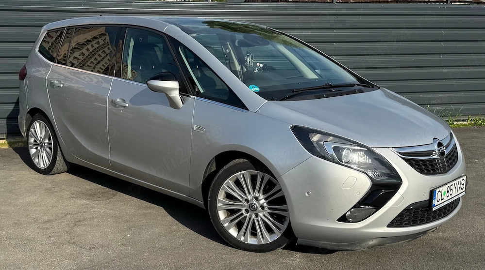 Opel Zafira 2012   7 locuri - automata - piele - distronic