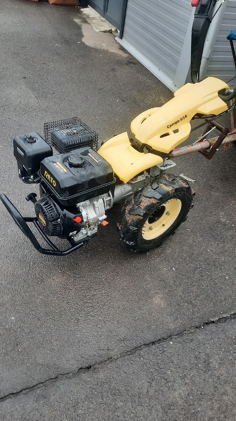 Vand motorcutor cu remorca