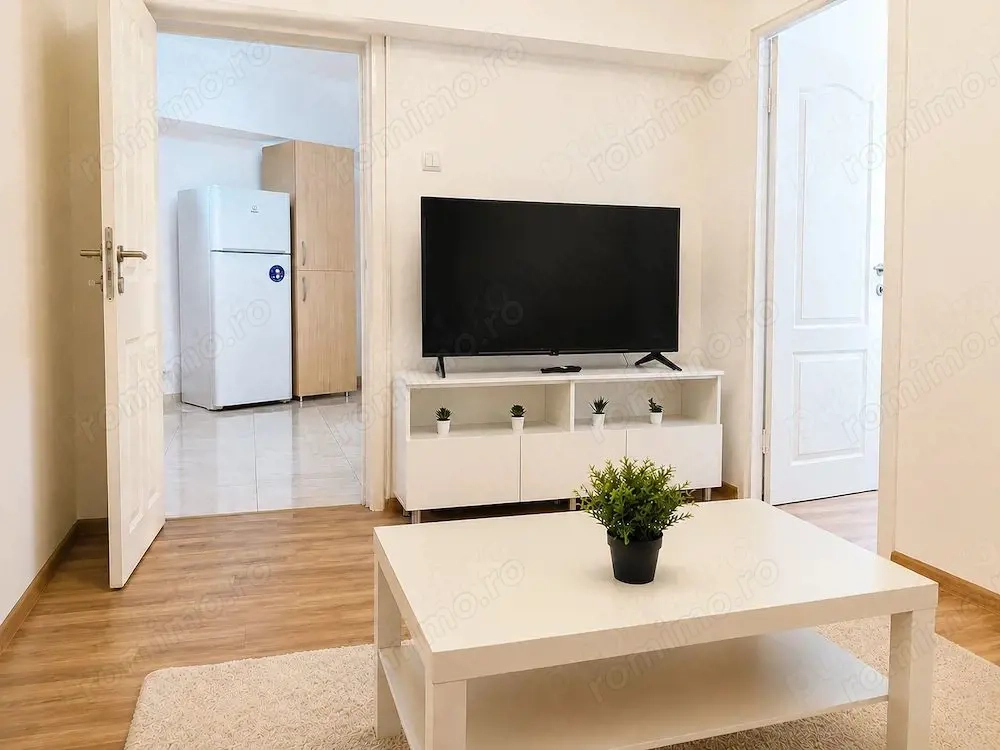 Închiriere Apartament tip studio, TOTUL NOU, ultracentral, la Metrou Unirii