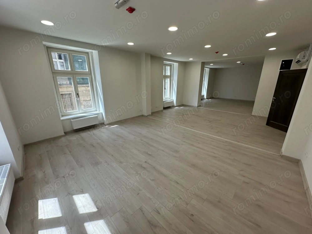 Saptii de birouri Ultracentral supraf. de la 28pana la940 mp
