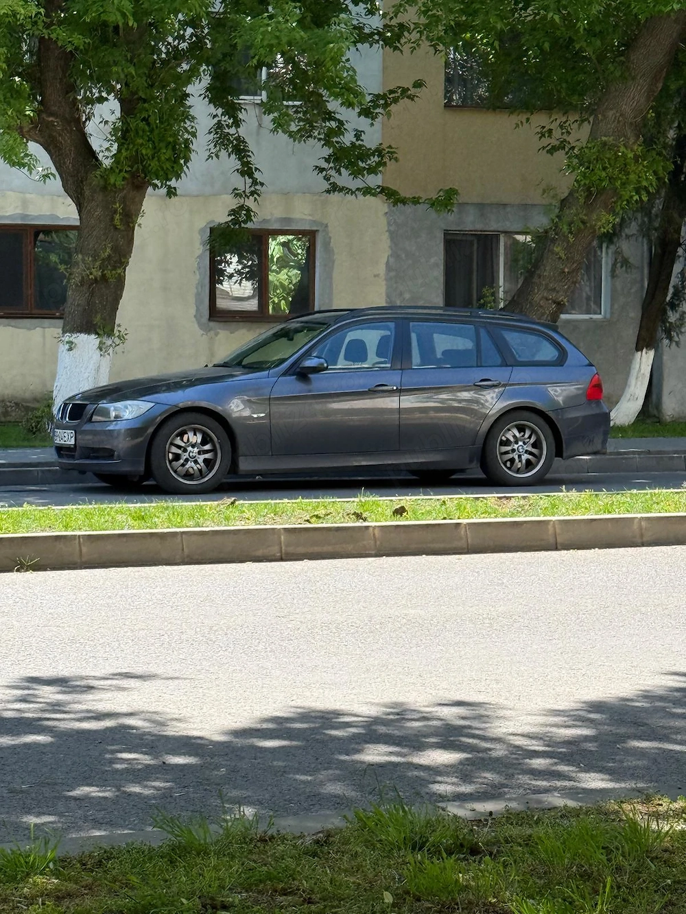 Mașina este in stare foarte bună!