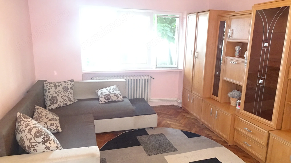 Inchiriez apartament cu 2 camere in Deva, parter, zona Pacii (scoala Andrei Saguna din Gojdu)