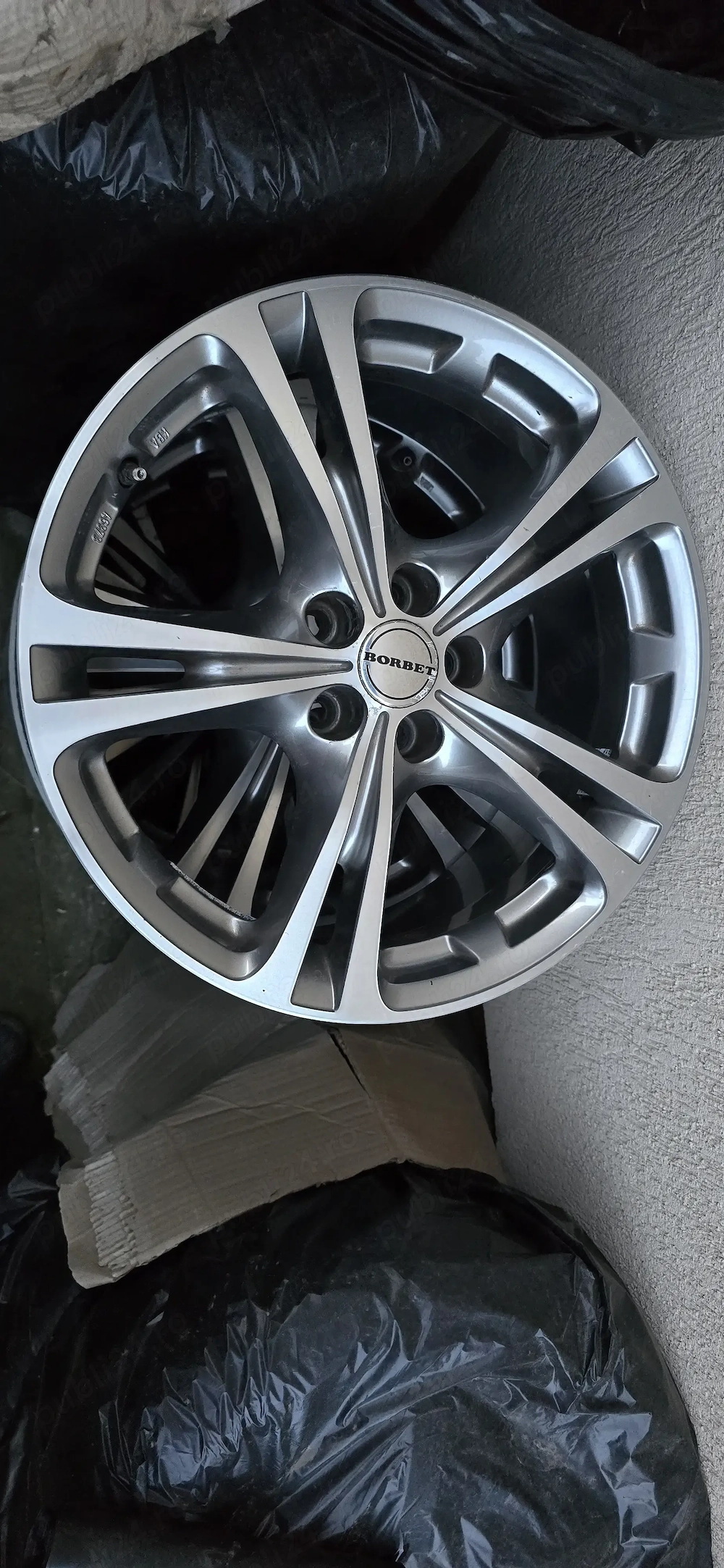 Vand jante 5x100 r17 cu cauciucuri 215 45 17 vara