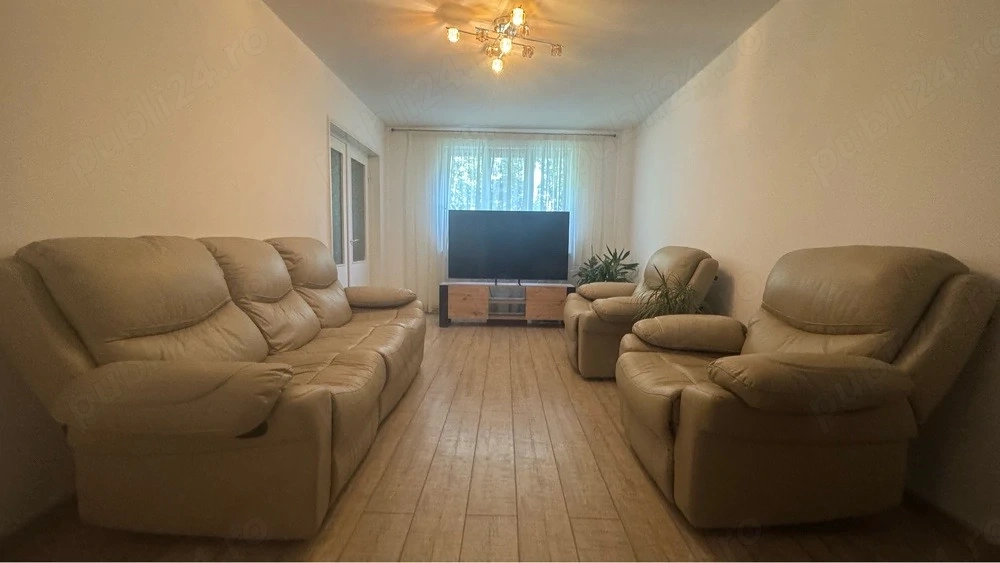 vand apartament cu 3 camere Piata Garii - Rovine 