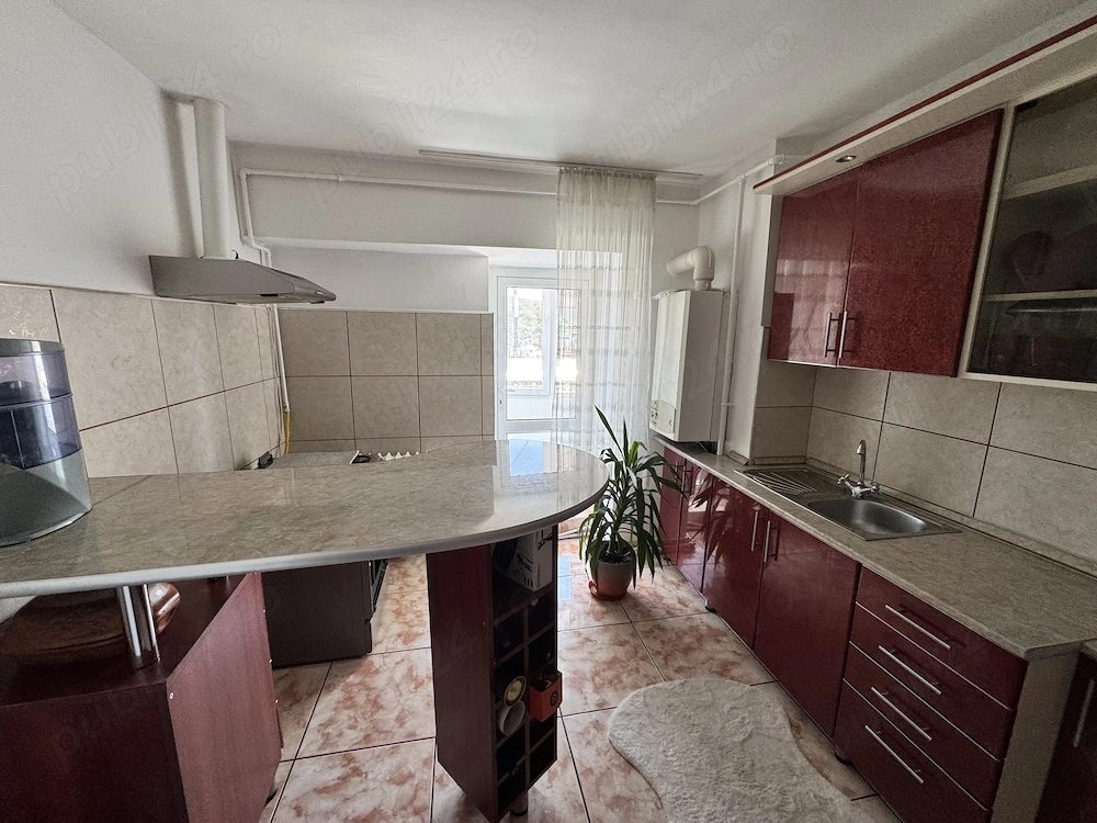 !!!Direct de la proprietar. Central! Apartament 3 camere zona Mihai Eminescu