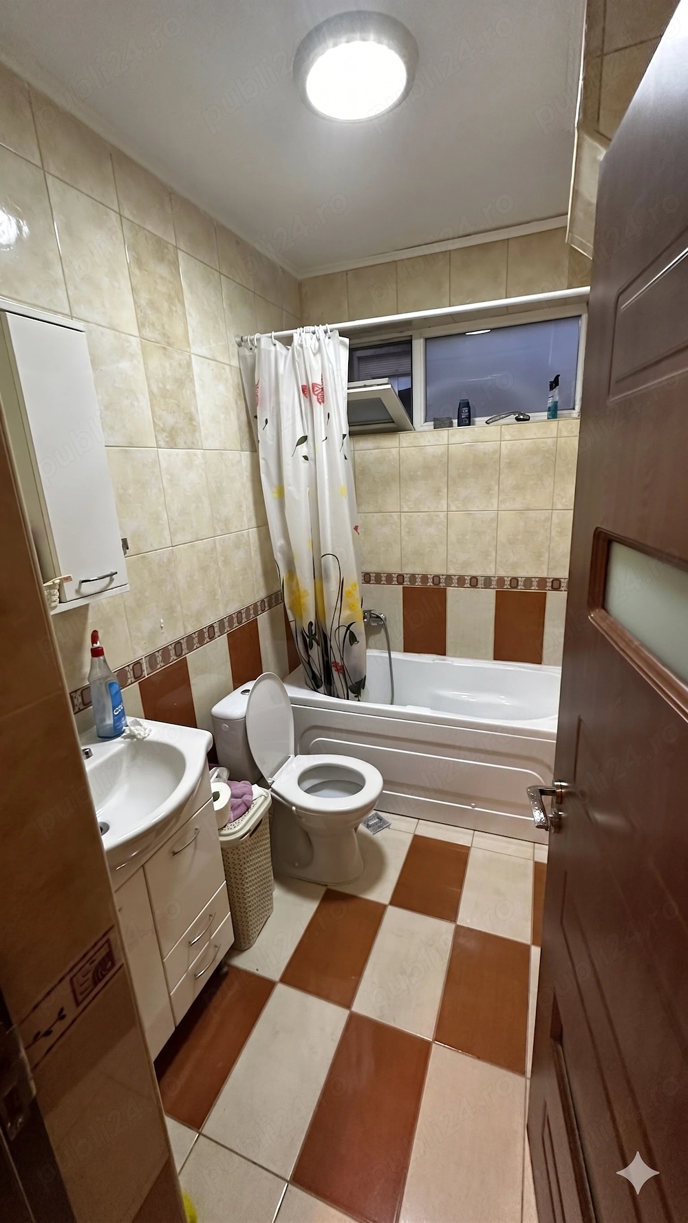 Inchiriez Apartament 3 cam in zona centrala din Militari Residence CHiajna
