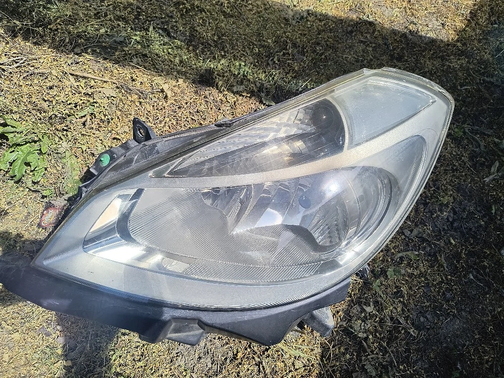 Far Stanga / STG - Europa - Renault clio 3 / III