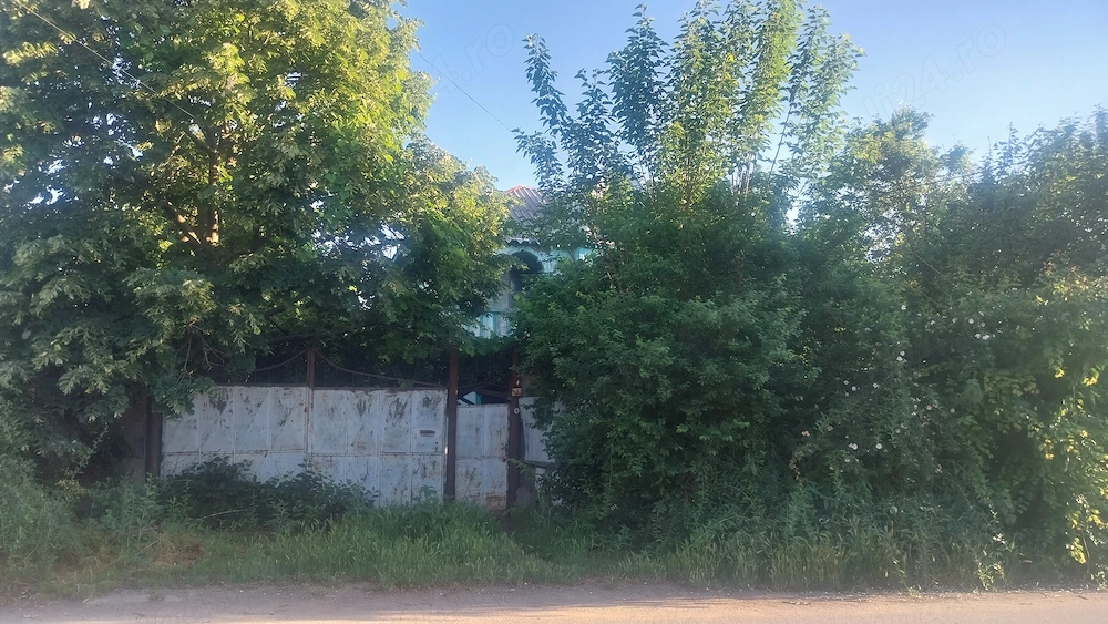 URGENT casa + teren 1000mp