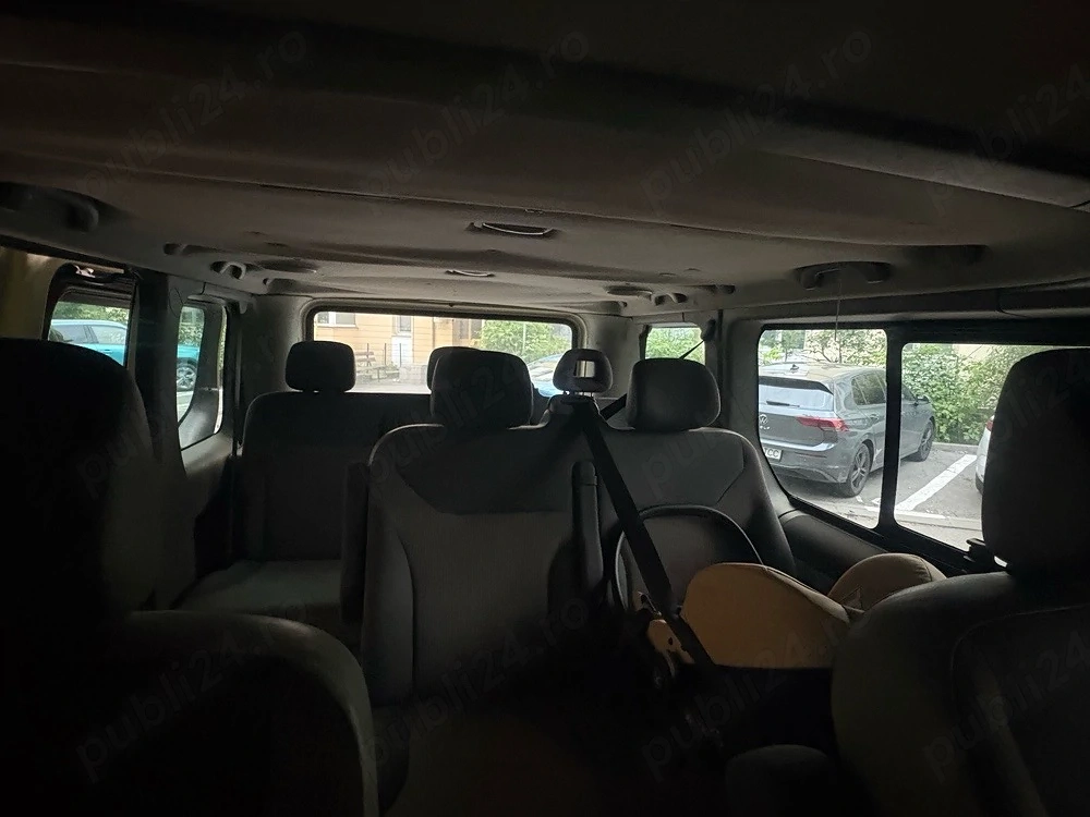 Opel Vivaro- 7 locuri 