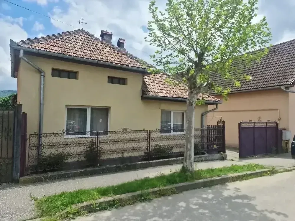 casa de vânzare 