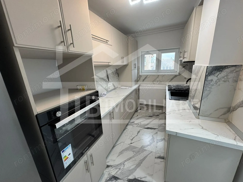 Apartament cu 2 camere, 50mp, decomandat, Zona Centrala