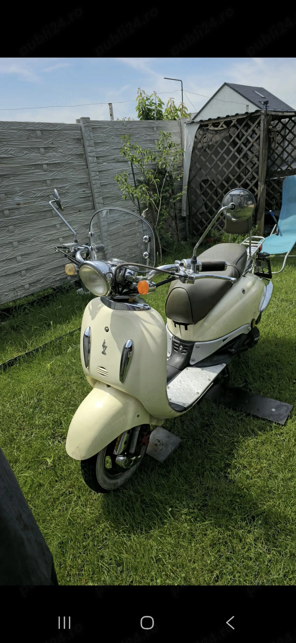 Scuter 125cc, Znen Aurora