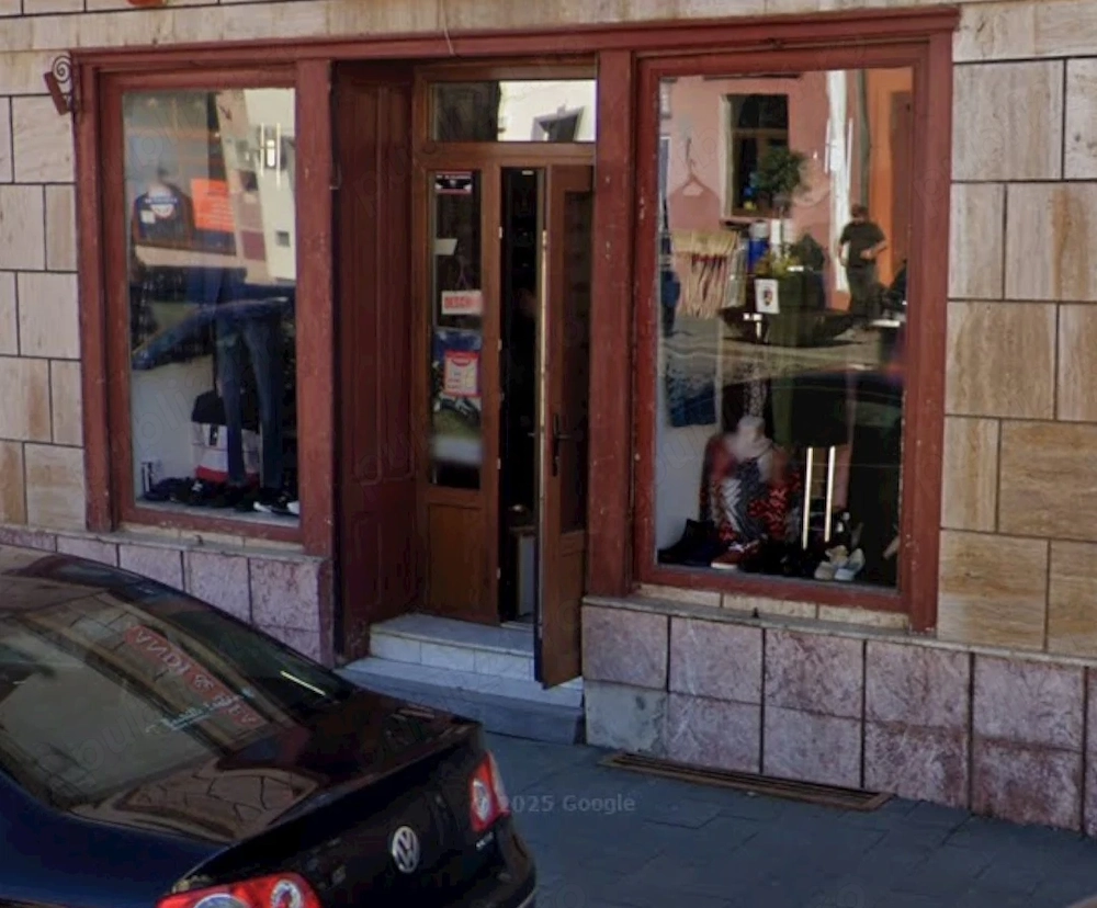 Inchiriez spatiu comercial