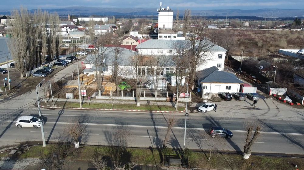 Spațiu comercial la E85 Adjud/ Vis a vis de spitalul municipal