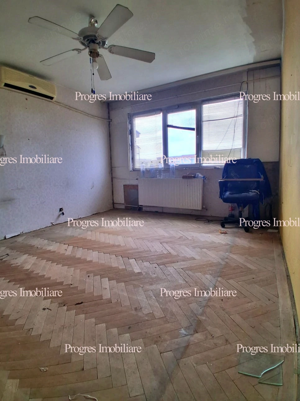 Apartament 3 camere - Calea Sagului - 52 mp + boxa 9 mp - 66.900 euro negociabil