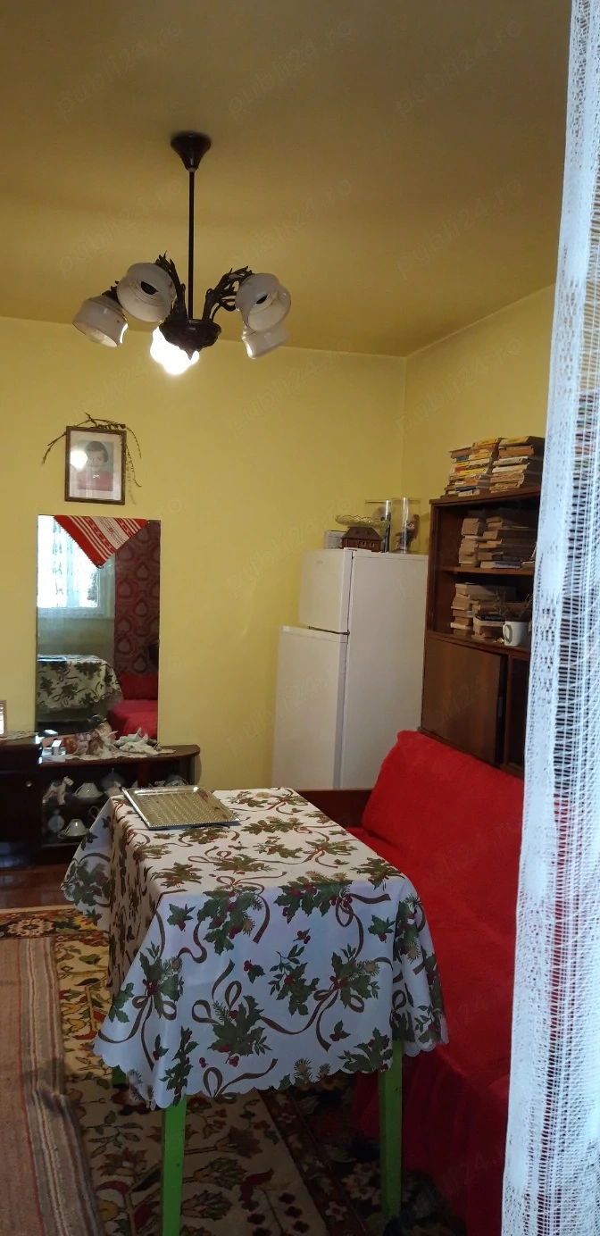 Vând schimb apartament 