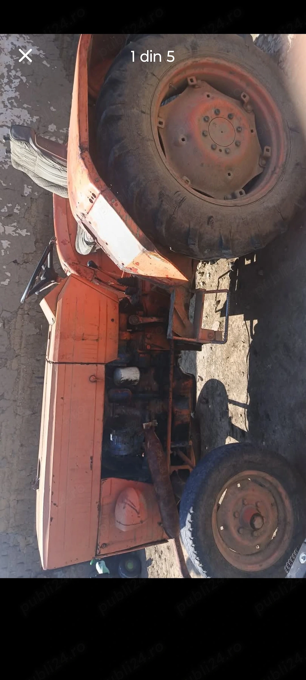 Tractor utb 445 cu freza , plug, remorca și scalificator 