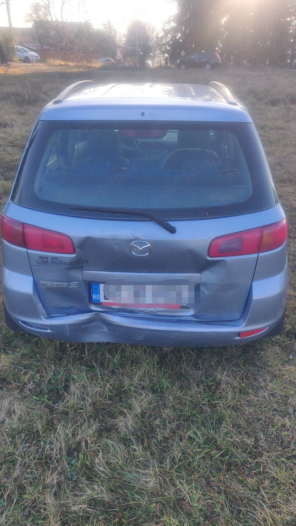 Dezmembrez Mazda 2 benzina 1.4 .2005