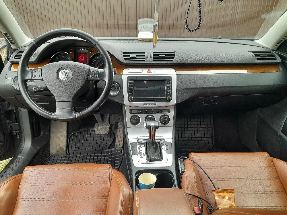 Vând Volkswagen Passat 