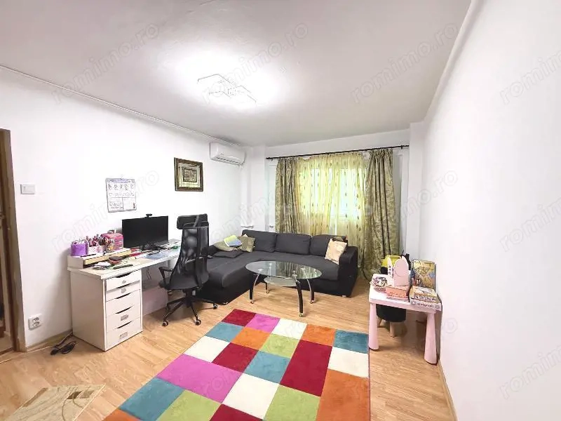 Vanzare apartament  - 3 camere- Drumul Taberei - metrou - 2 bai - 129000E !