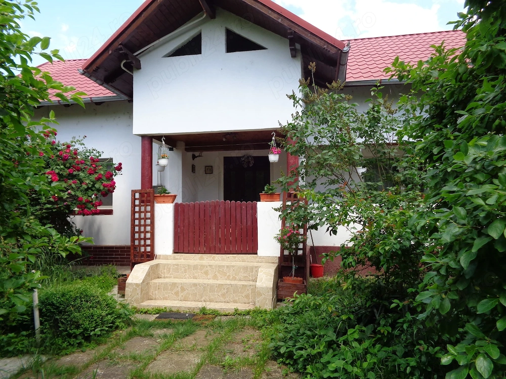 casa mansardabila in Valea Calugareasca ,Prahova