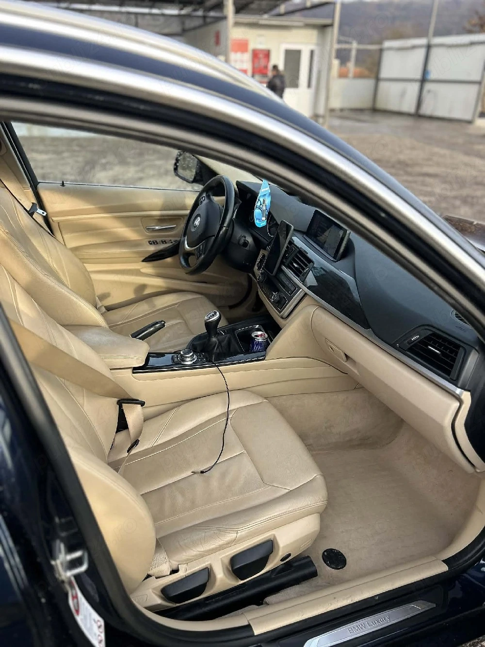 vand Bmw sera 320 F 31 Luxuryline