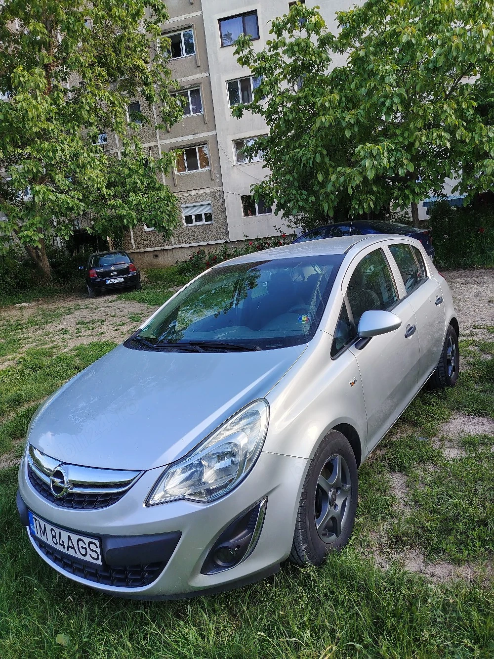    Opel Corsa 1.2 Benzina 2011 |  140000 km |  Consum mic | Întretinuta