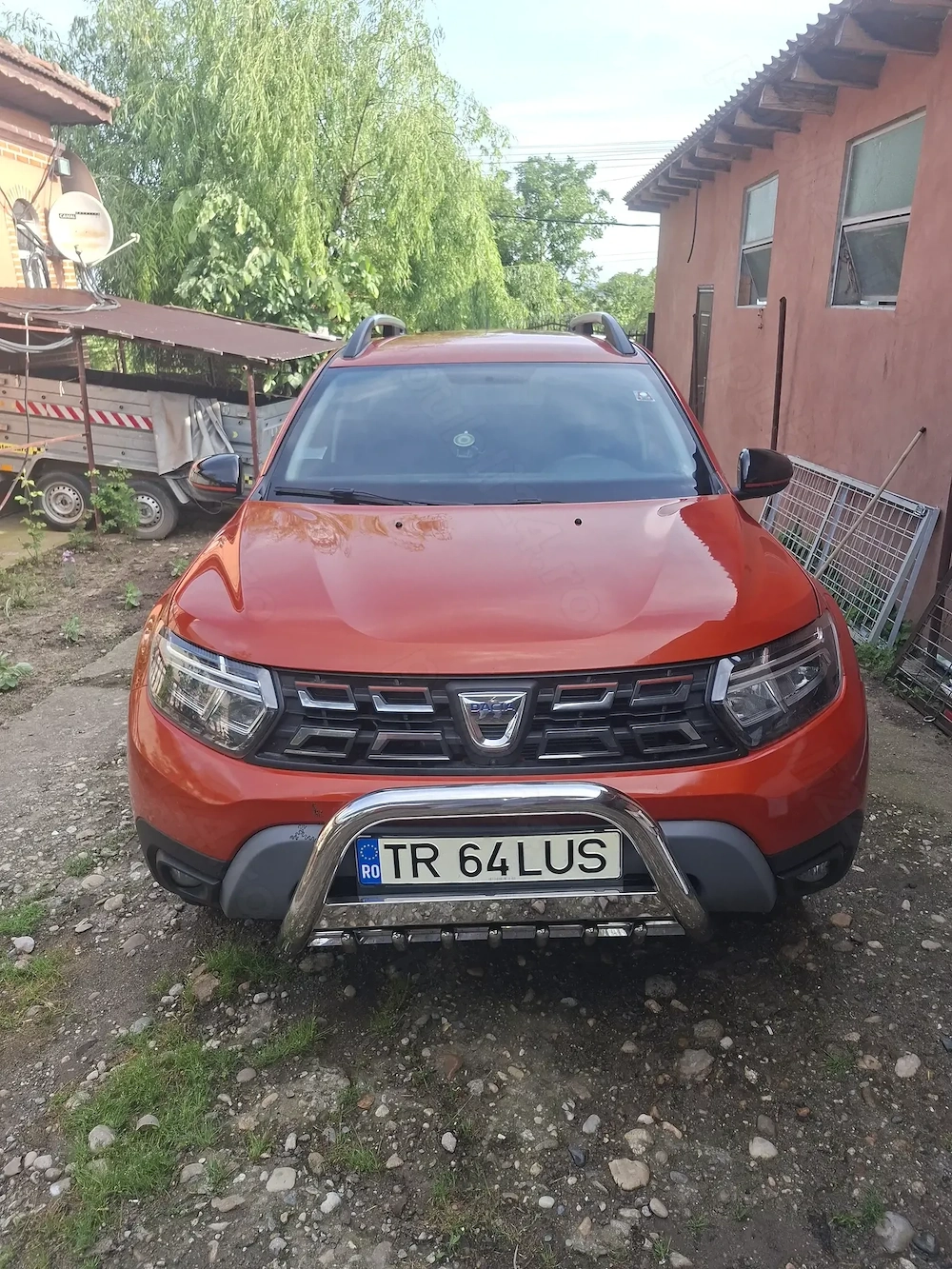 Dacia Duster ca nou