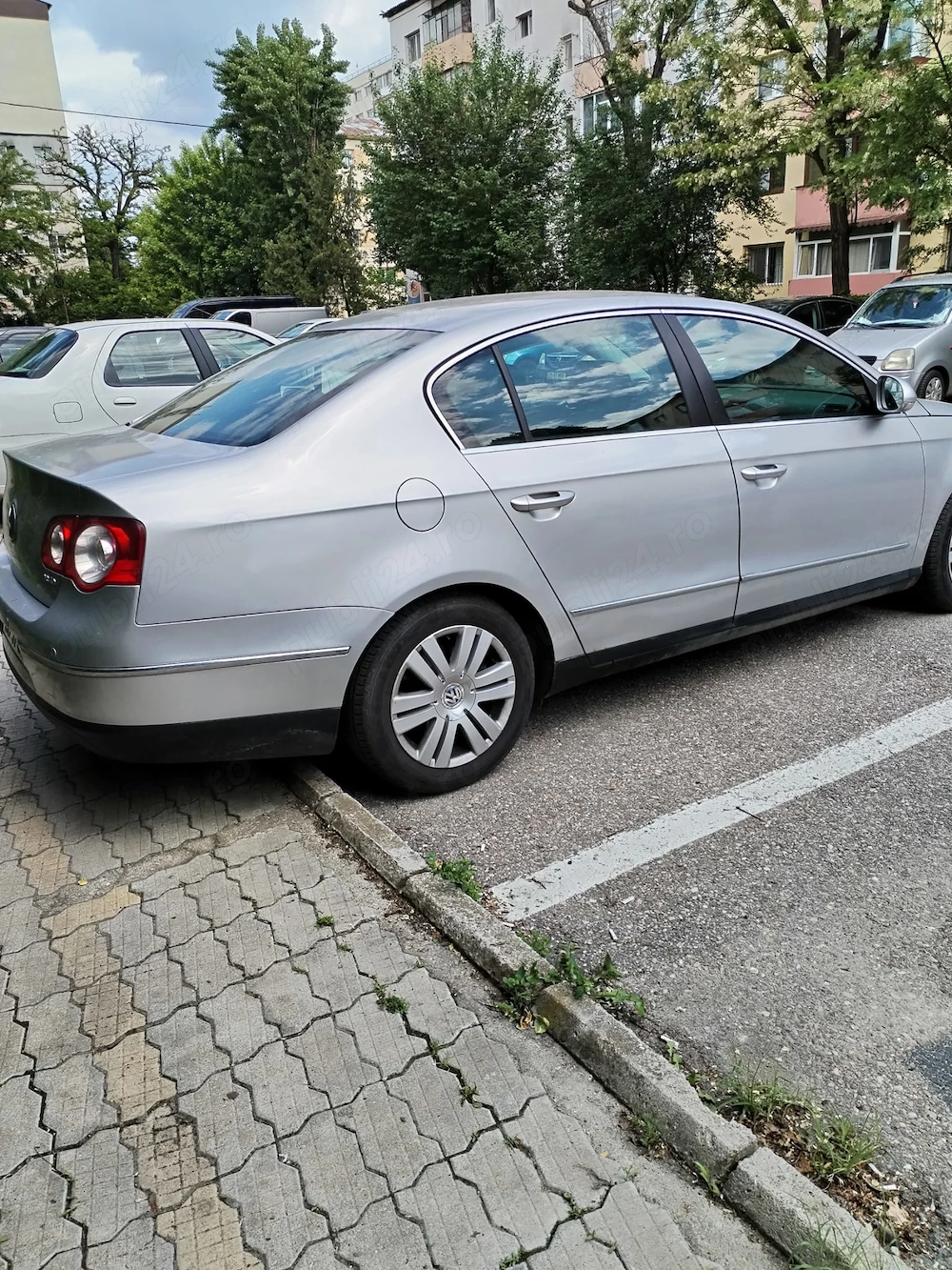 Vând Volkswagen Passat 2006 (generația B6). Motor 2.0 TDI ,140 CP   Proprietar.