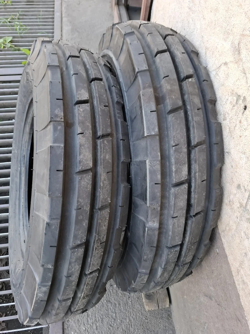 Anvelope noi tractor 6.5 x 16 