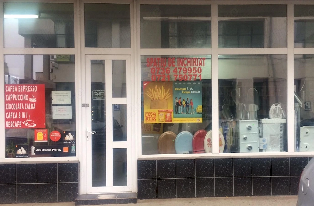 Închiriez spațiu comercial în centrul orașului Caransebeș 
